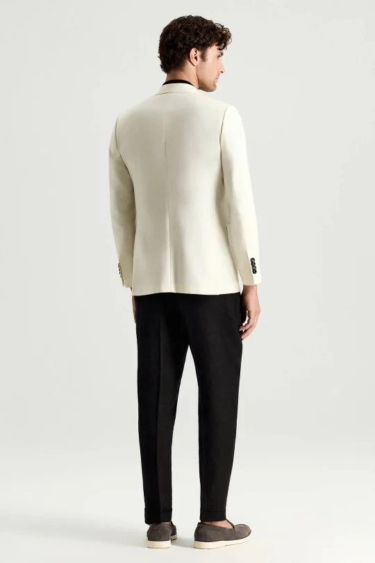 Yün-İpek-Keten Karışım Beyaz Blazer Ceket